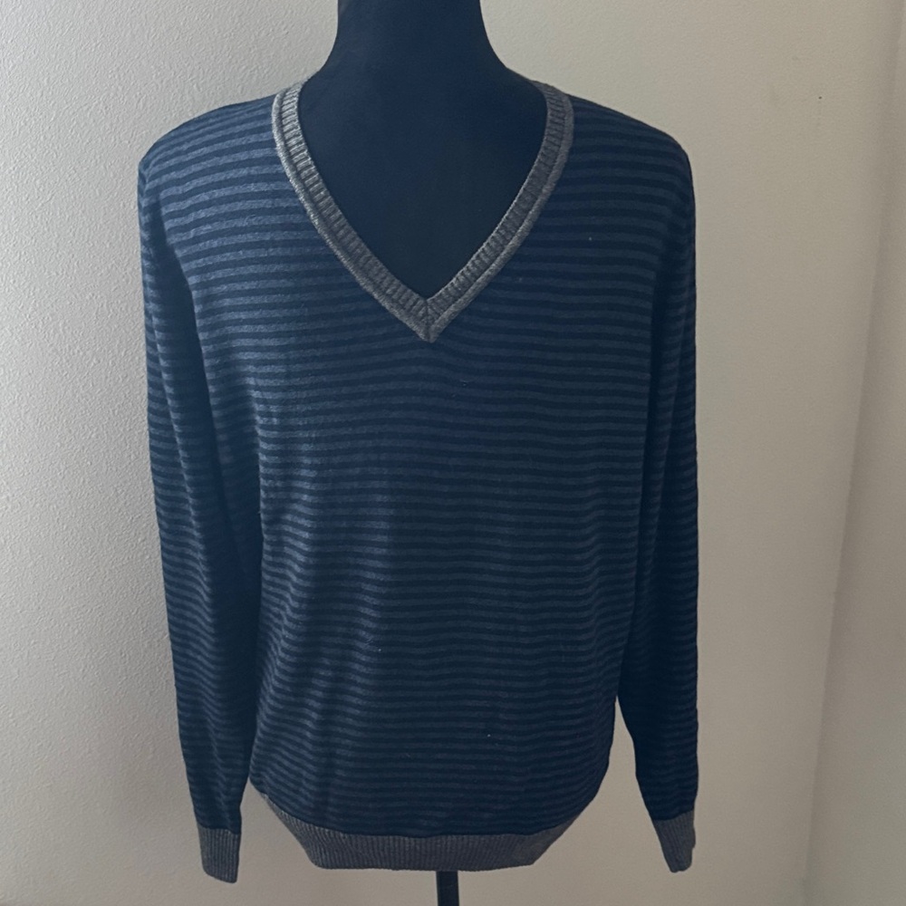 JHane Barnes Men's‎ Stripe V-Neck Sweater Blue and Gray Cashmere Silk blend Sz S